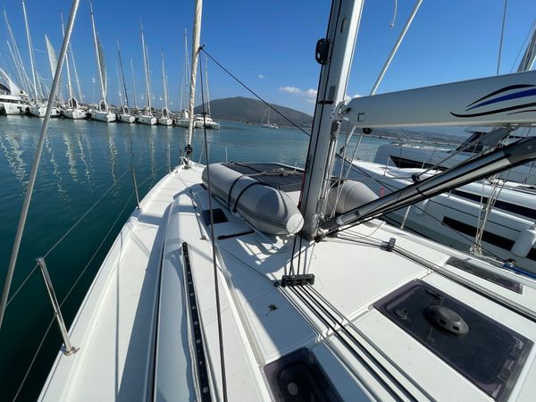 Beneteau Oceanis 40.1 | Alma Libre 7