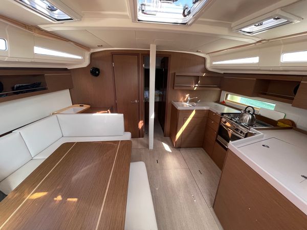 Beneteau Oceanis 40.1 | Alma Libre 7