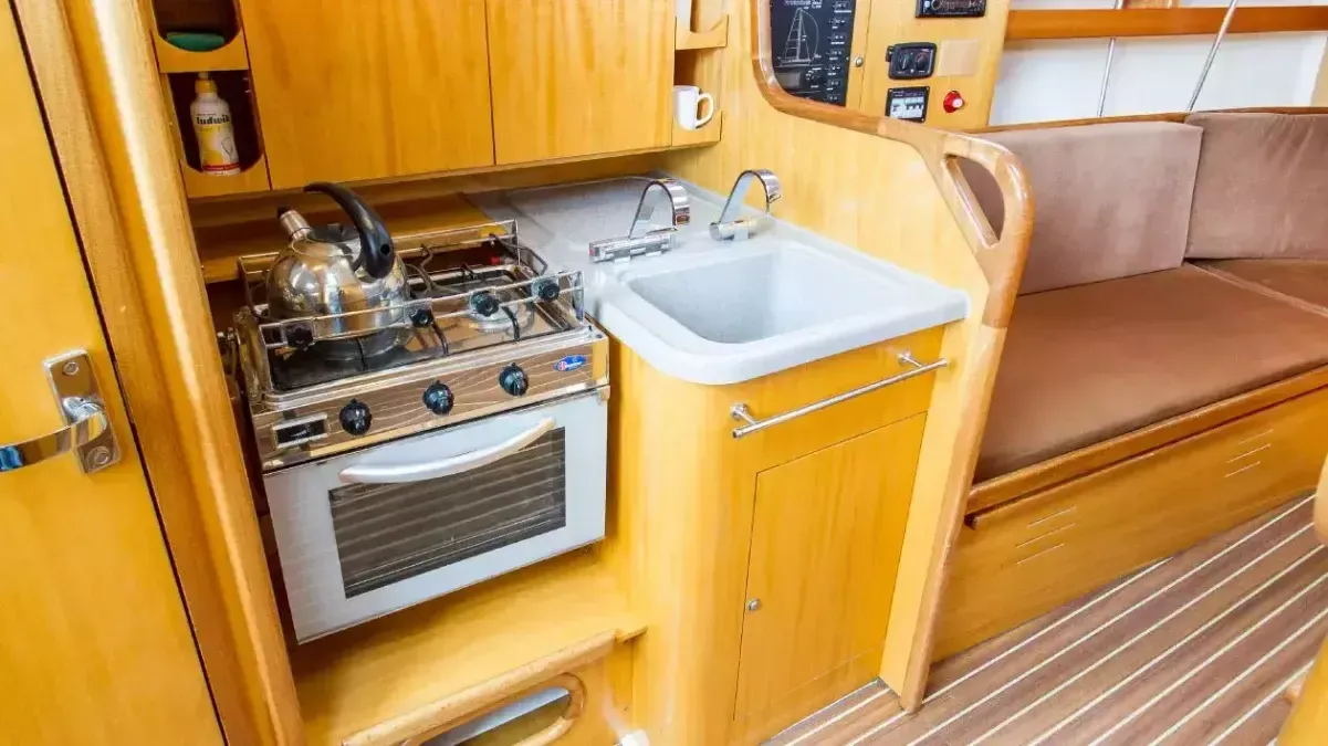 Northman Maxus 33 | Atena