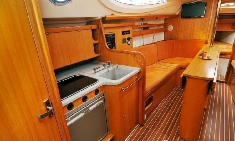 Northman Maxus 33 | Roma