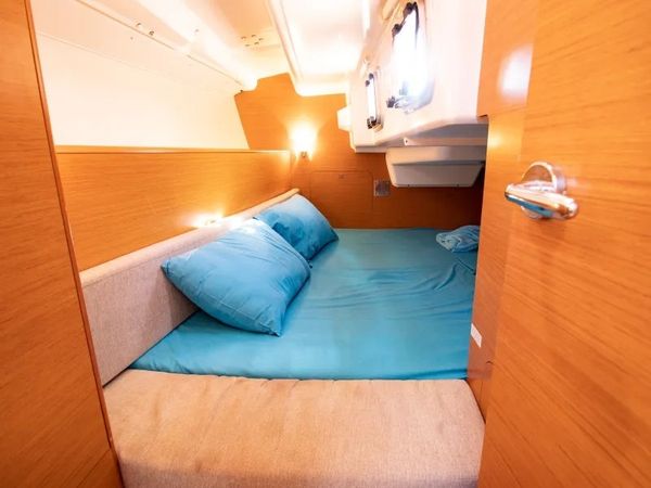 Jeanneau Sun Odyssey 33i | Eleni