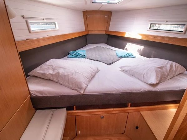 Bavaria Cruiser 41 | Thunderbird 1