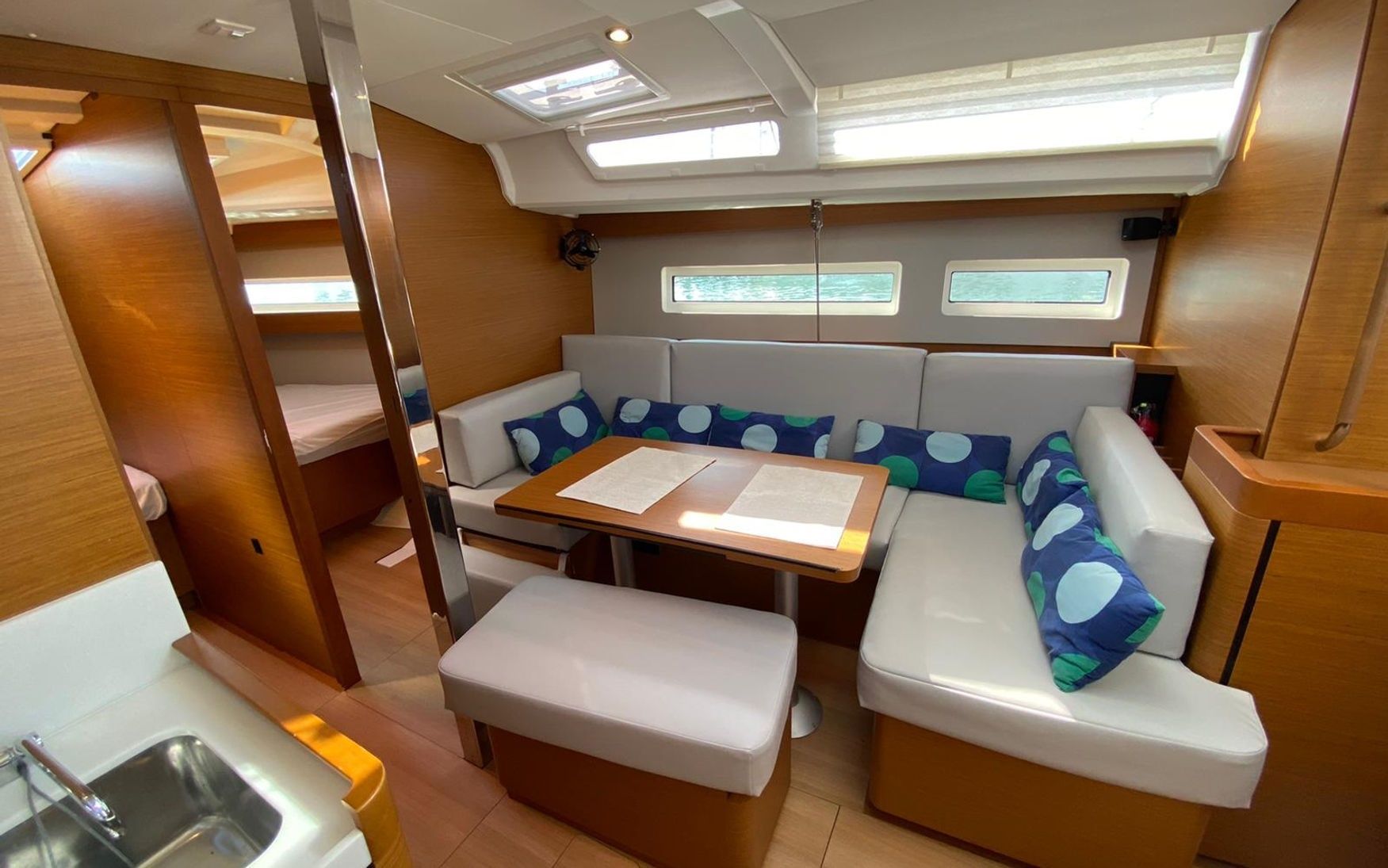 Jeanneau Sun Odyssey 440 | McLir 2
