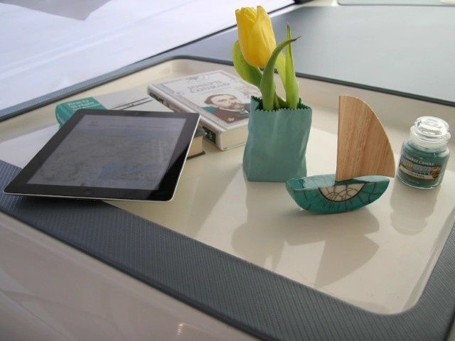 Platinum 989 | Premiera