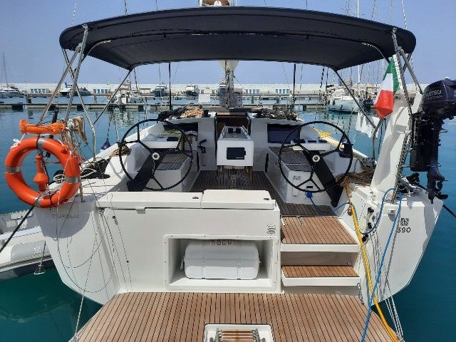 Dufour 390 | Avajava