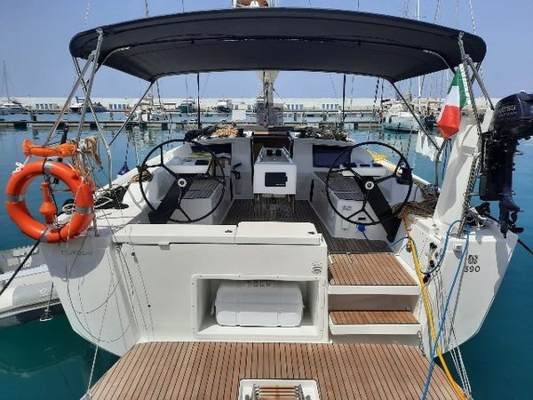 Dufour 390 | Avajava