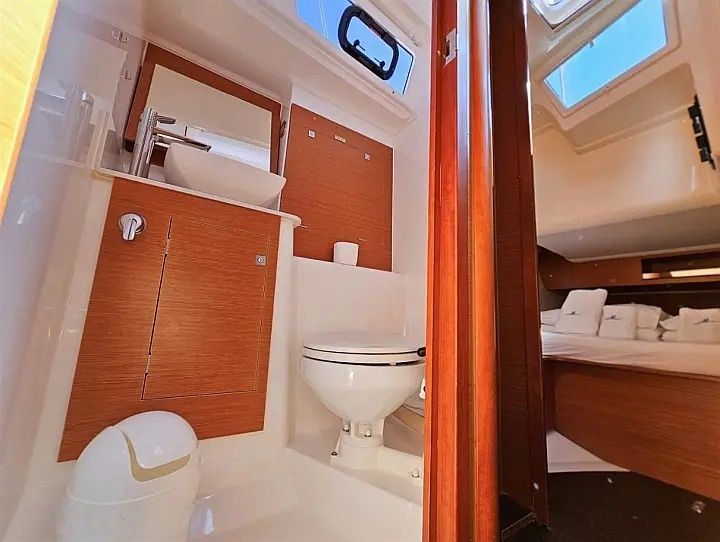 Dufour 390 | Avajava