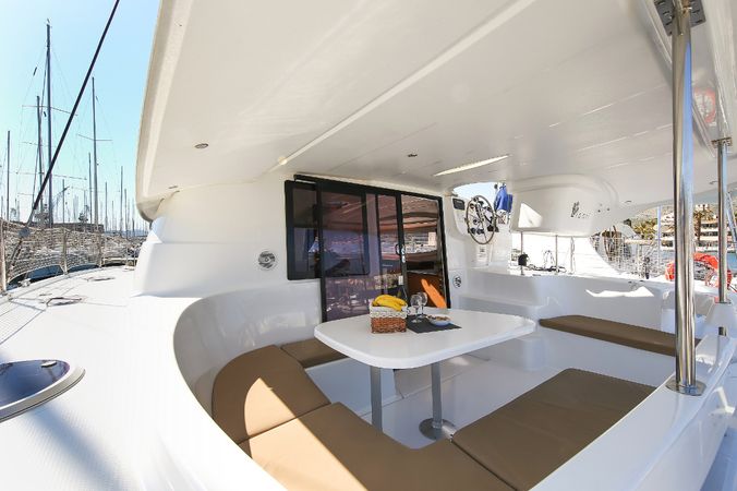 Fountaine Pajot Lipari 41 | Lipari