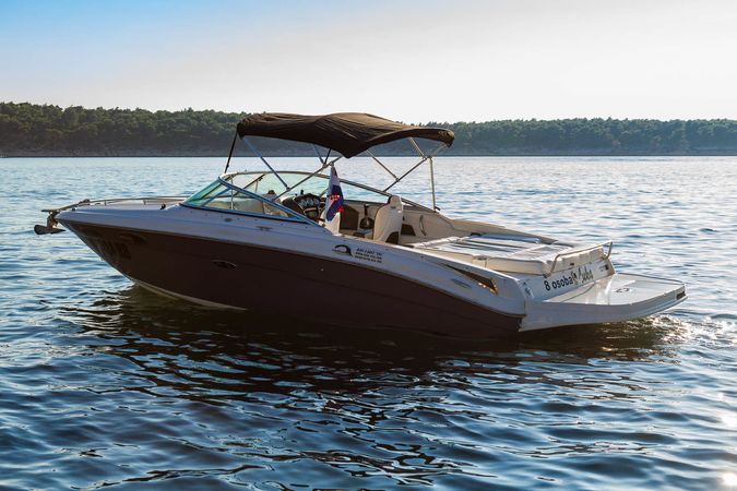 Sea Ray 240 | Sun Sport