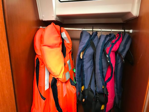 Beneteau Oceanis 38 | Maro