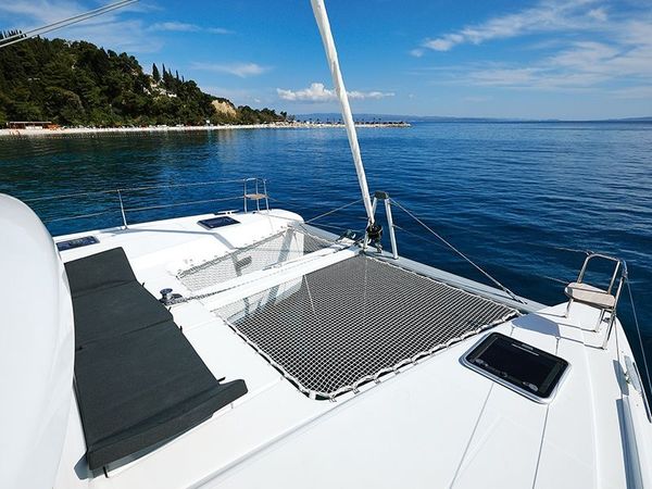 Lagoon 42 | Kingfisher