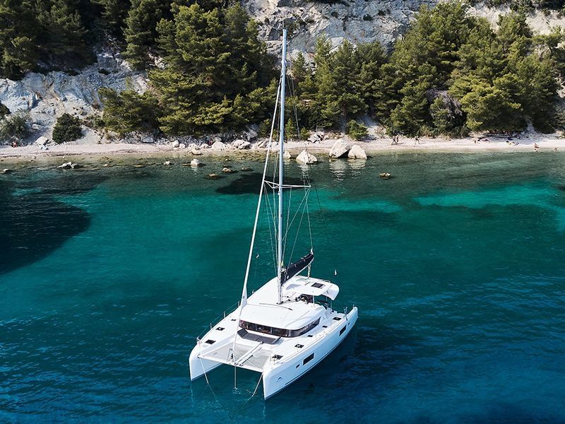 Lagoon 42 | Kingfisher