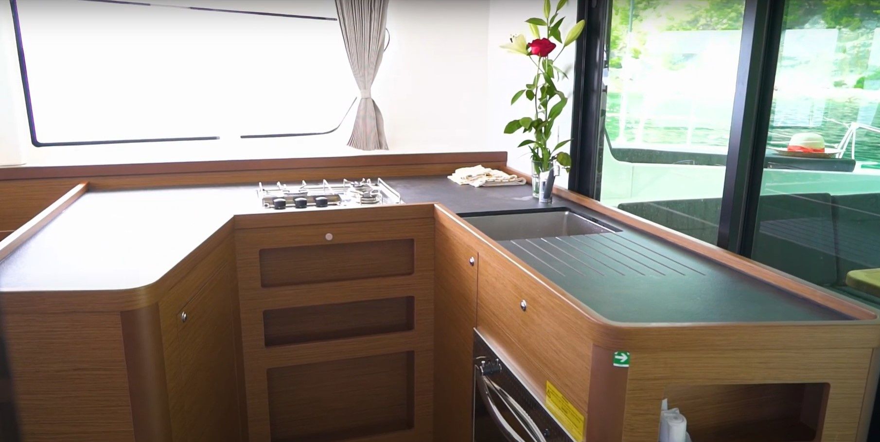 Lagoon 42 | Kingfisher