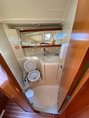 Dufour 385 | Godspeed