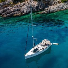 Bavaria Cruiser 37 | Angela