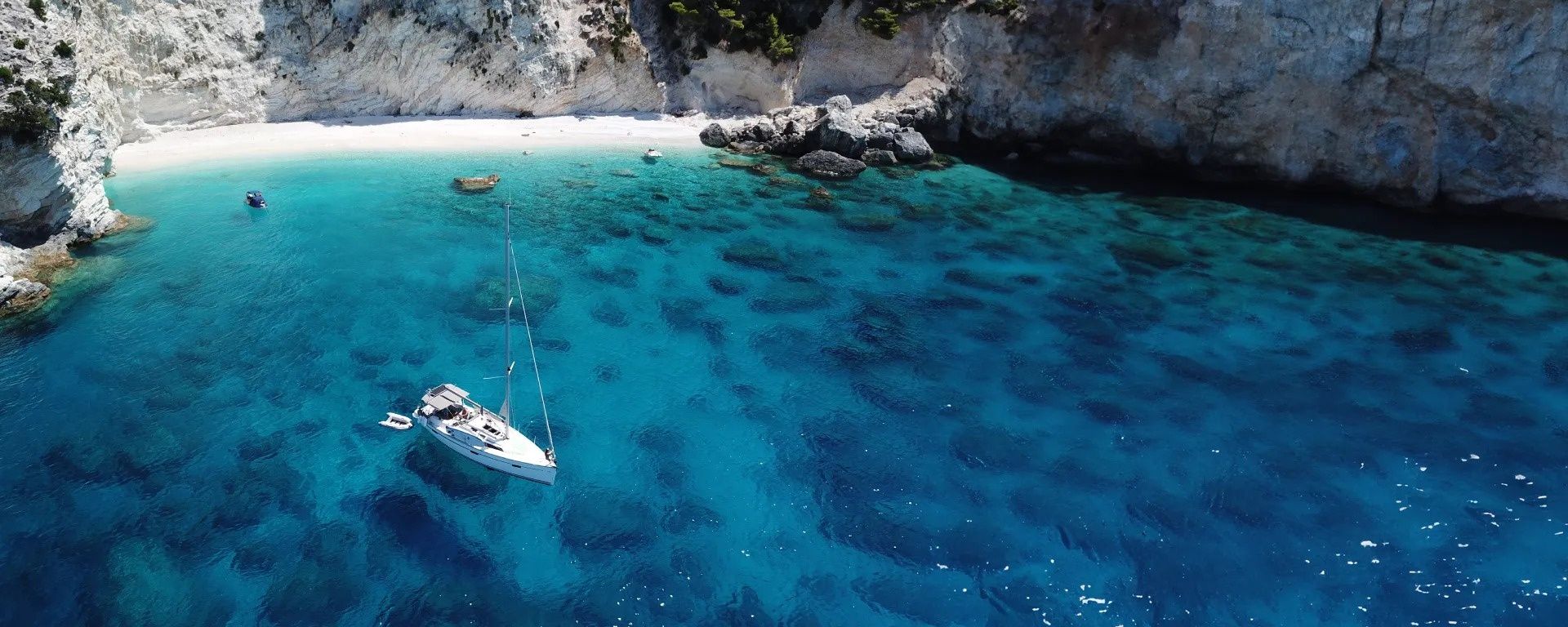 Bavaria Cruiser 37 | Angela