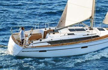 Sailing yacht Bavaria Cruiser 37 for rent - | Boataround