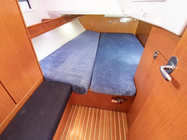 Bavaria Cruiser 40 | Honey S