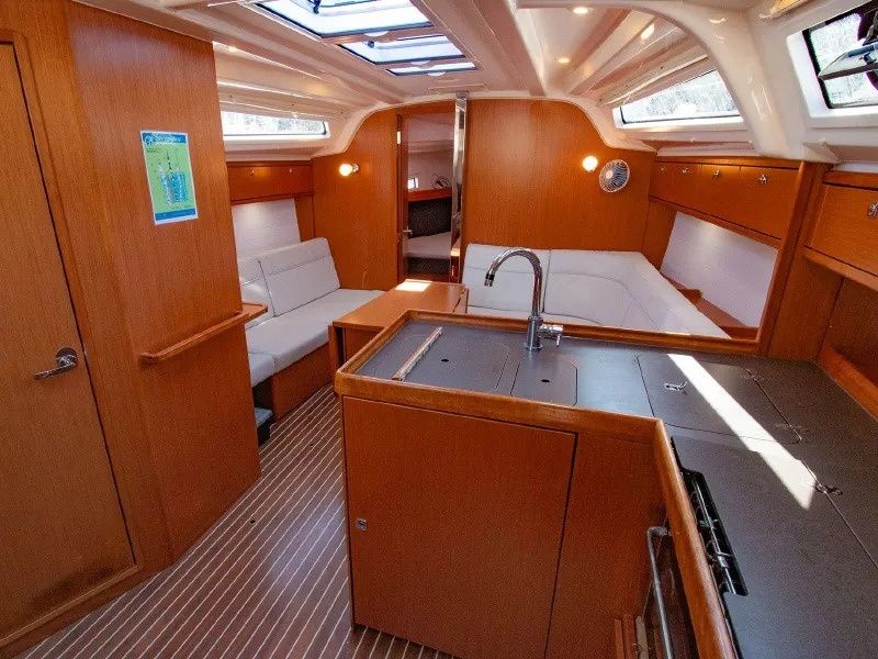 Bavaria Cruiser 37 | Iwona