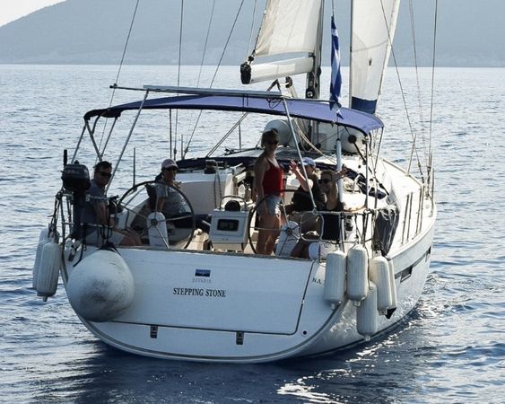 Bavaria Cruiser 41 | Stepping Stone