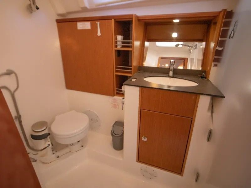 Bavaria Cruiser 41 | Stepping Stone