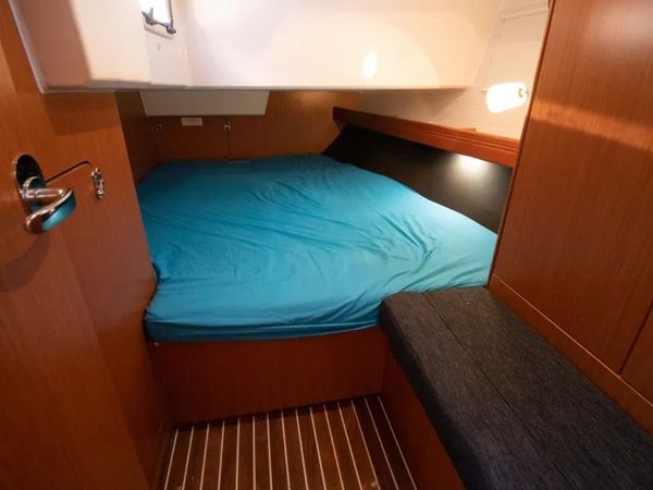 Bavaria Cruiser 41 | Stepping Stone