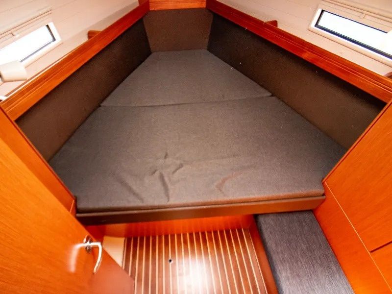 Bavaria Cruiser 37 | Stairway to Heaven