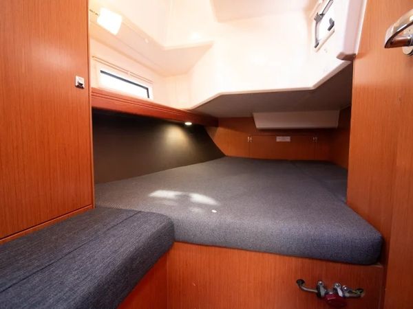 Bavaria Cruiser 37 | Stairway to Heaven