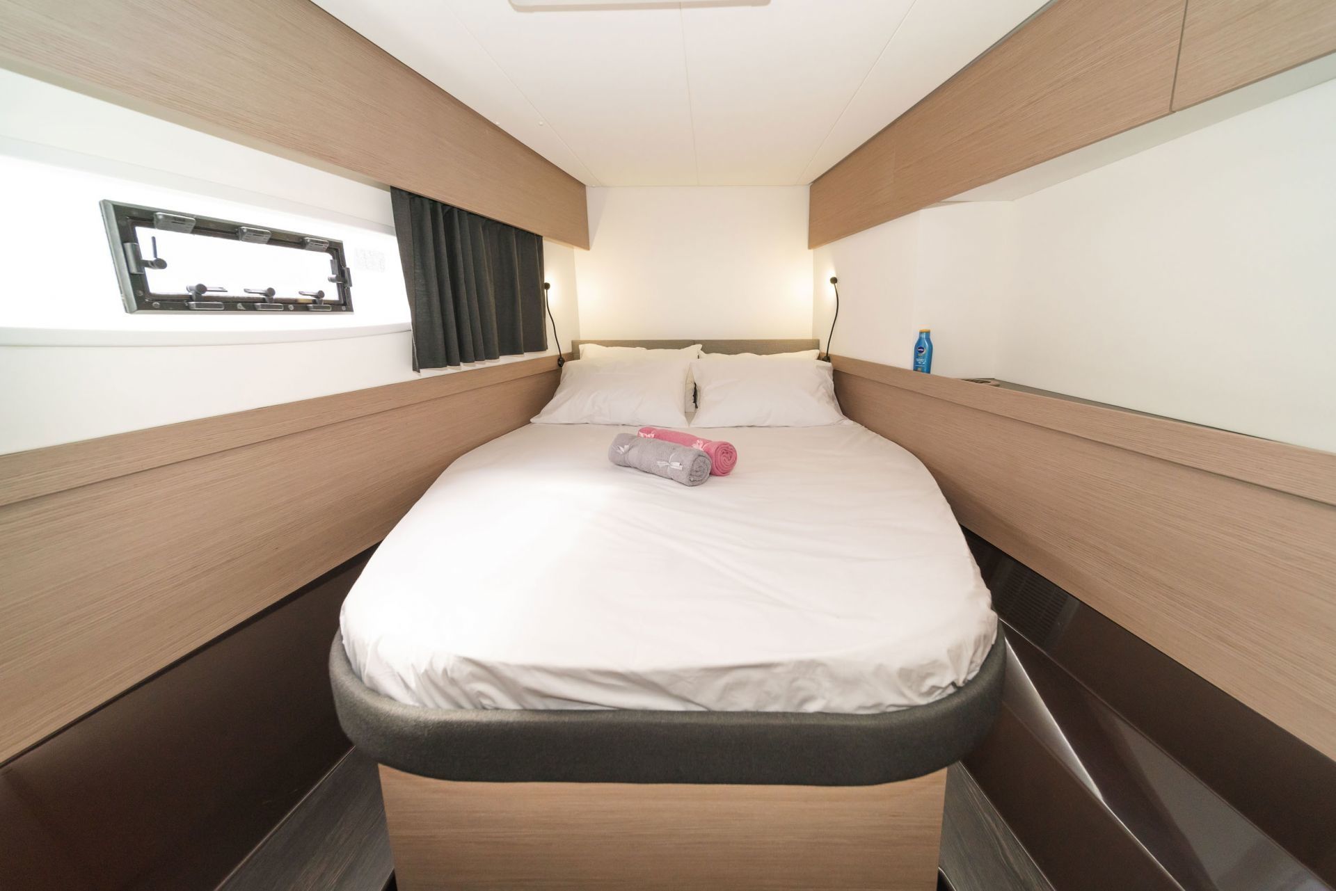 Fountaine Pajot Elba 45 | Night Breeze