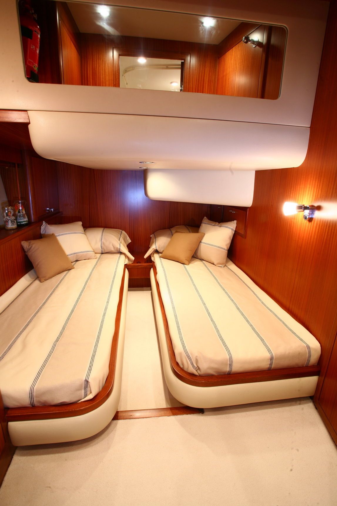 Viking Marin 405 Fly | Nirvana