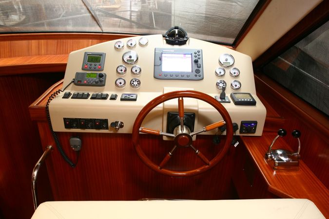 Viking Marin 405 Fly | Nirvana