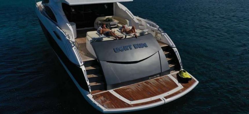 Sunseeker 82 | Light Blue