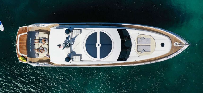 Sunseeker 82 | Light Blue