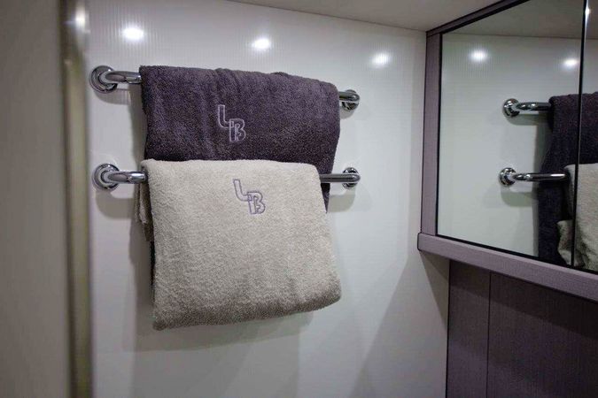 Sunseeker 82 | Light Blue