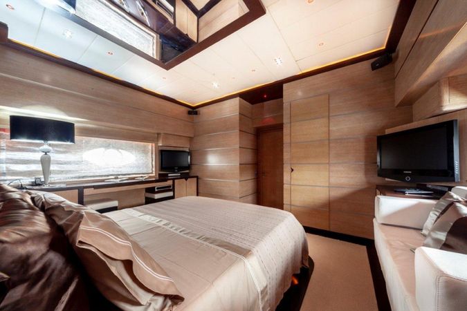 Leonard 72 | Black Magic