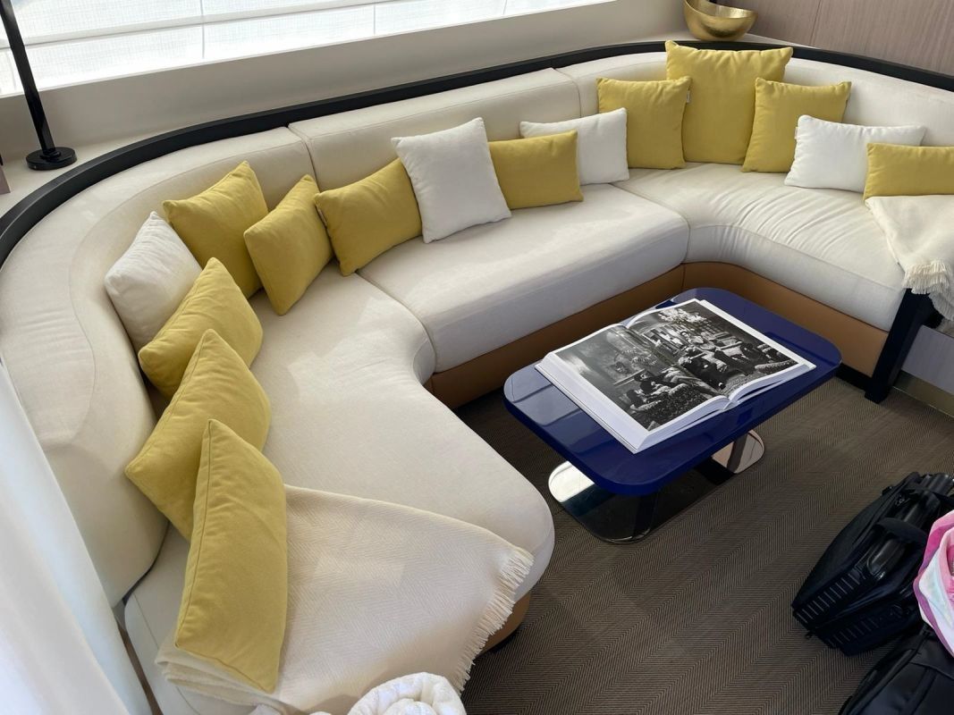 Azimut 60 | Aluminia