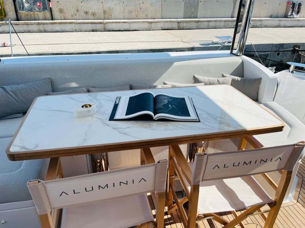 Azimut 60 | Aluminia