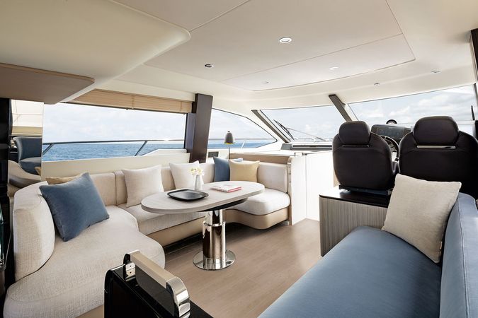 Azimut 55 | Illyrius