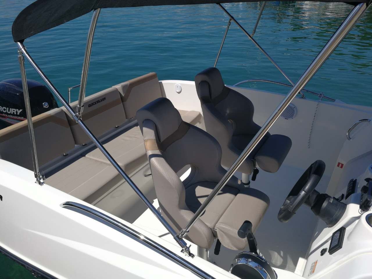 Quicksilver 675 | 16