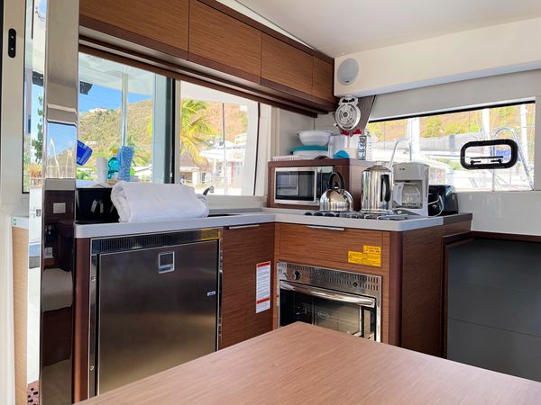 Lagoon 42 | Moon Dance