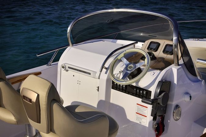 Sessa Key Largo 20 Deck | 10