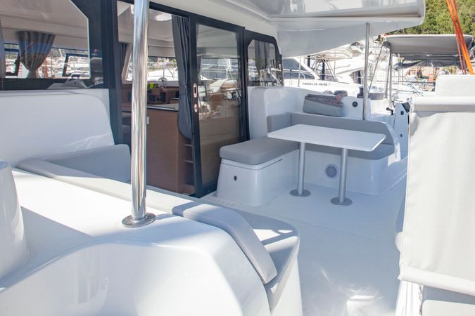 Excess 11 | Teo & Kuzey