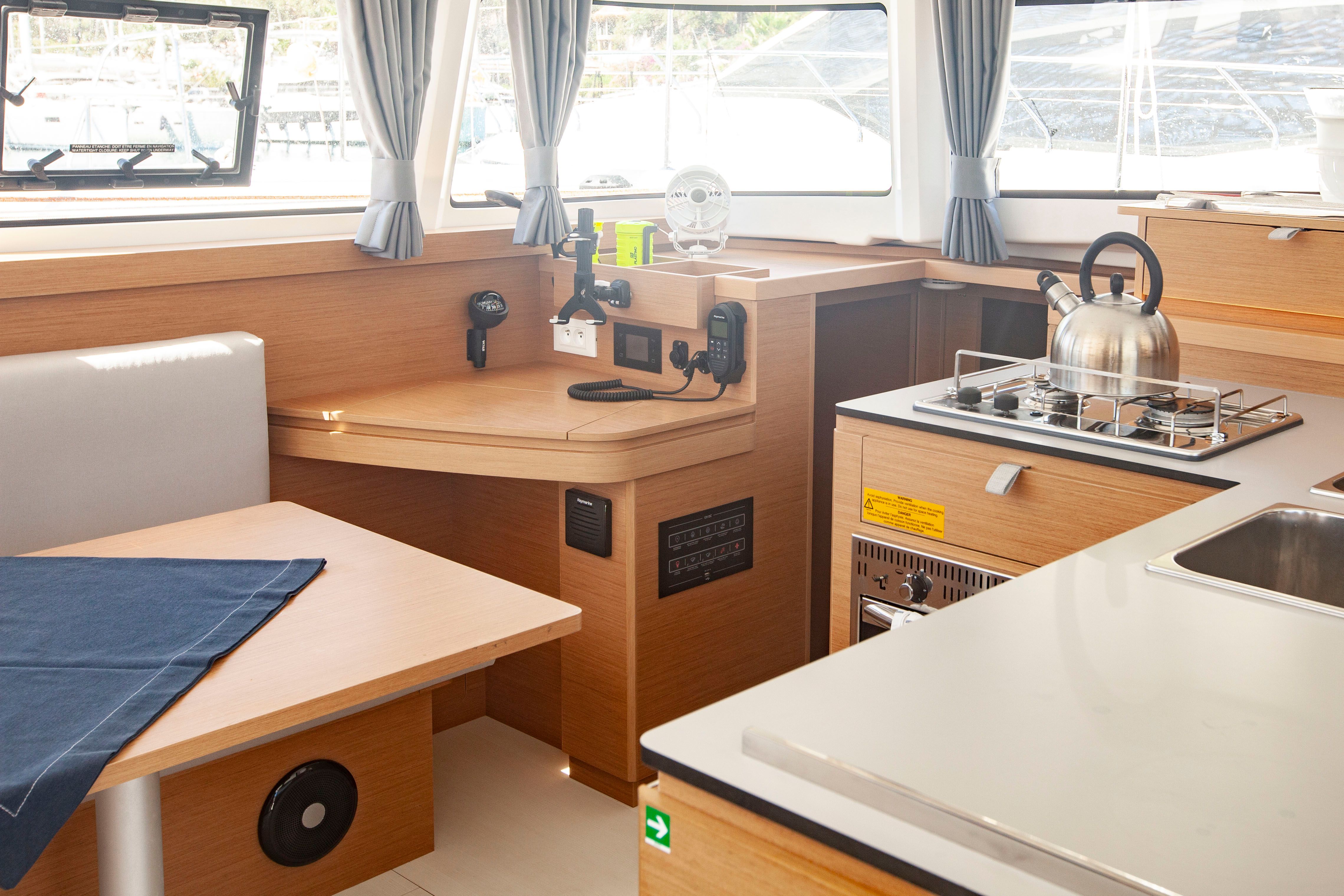 Excess 11 | Teo & Kuzey