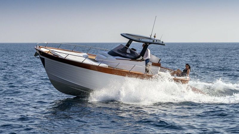 Cantieri Mimi Libeccio 9.5 | Dolce Vita
