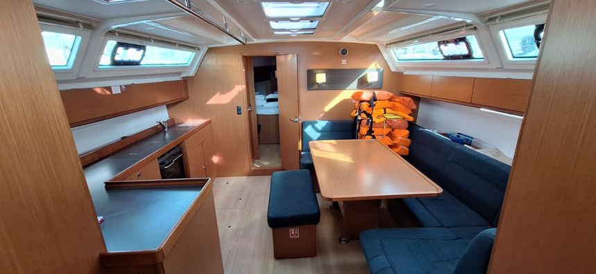 Bavaria Cruiser 46 | Galeb