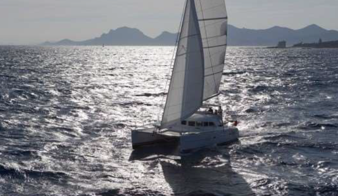 Lagoon 380 S2 | Nauti Lady