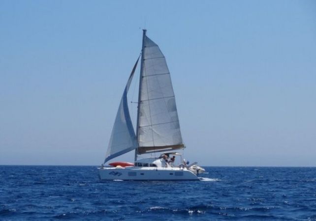 Lagoon 380 S2 | Nauti Lady