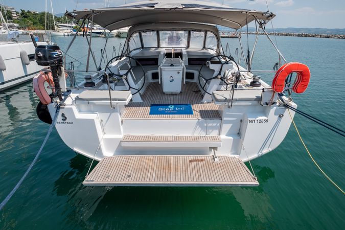 Beneteau Oceanis 51.1 | Aloha
