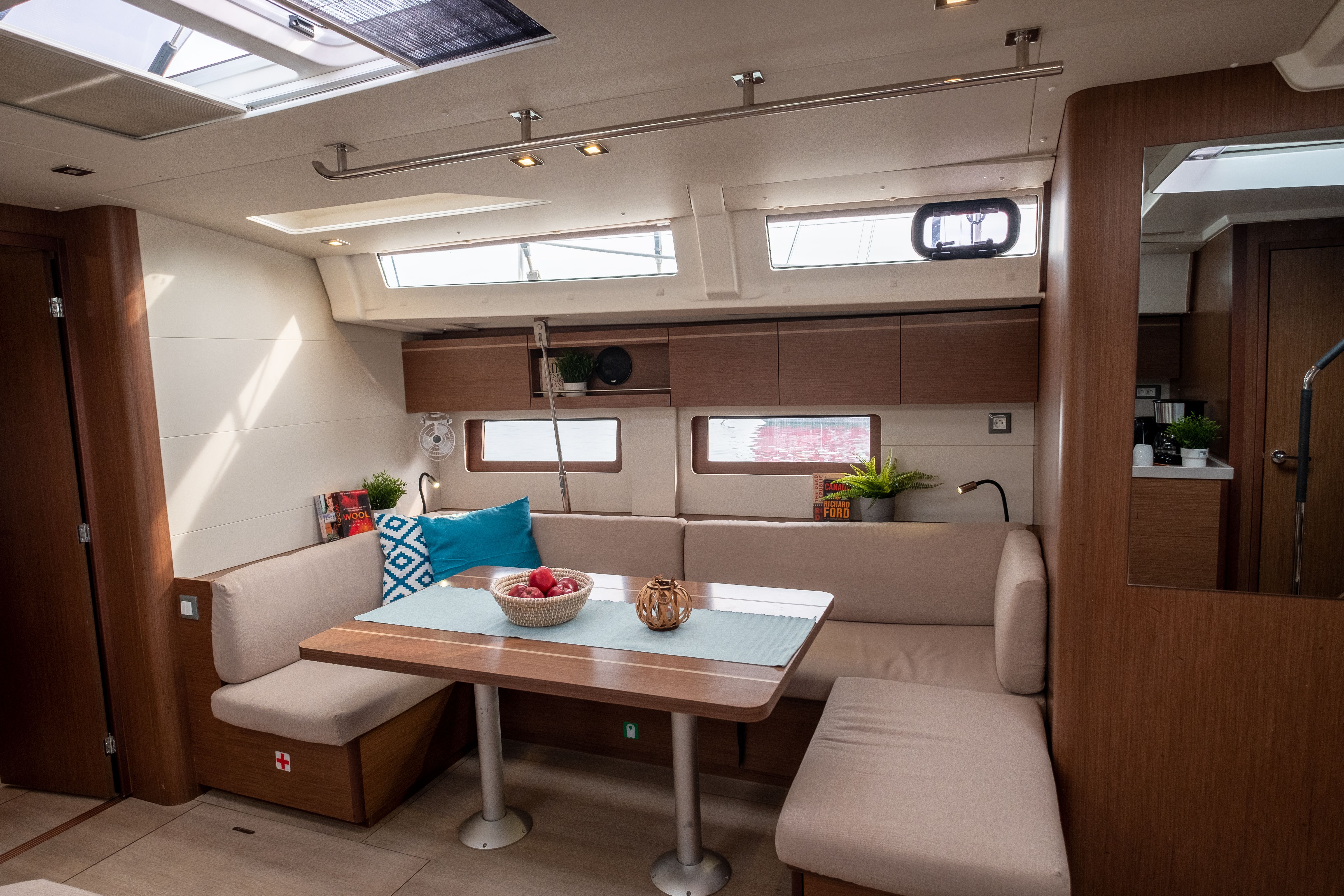 Beneteau Oceanis 51.1 | Aloha