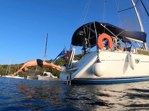Jeanneau Sun Odyssey 39i | Bookie Too